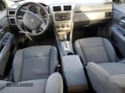 ✅ 2010 Dodge Avenger SXT • VIN: 1B3CC4FB0AN173219 • Lot: 79762174. Wystawiony na Copart z przebiegiem 180 708 mil. Bezpłatny archiwum sprzedaży aukcyjnych z USA i szczegółowy raport historii pojazdu na DreamBid. Zdjęcie 8.