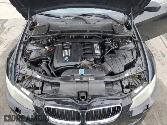 ✅ 2011 BMW 3 Series 328i xDrive • VIN: WBAKF5C5XBE395531 • Lot: 56875285. Wystawiony na Copart z przebiegiem Nie podano. Bezpłatny archiwum sprzedaży aukcyjnych z USA i szczegółowy raport historii pojazdu na DreamBid. Zdjęcie 11.