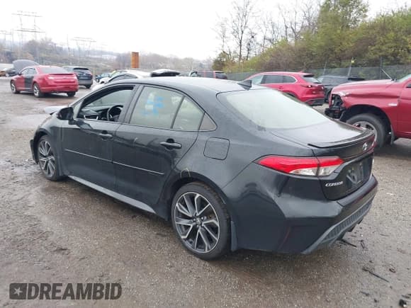 ✅ 2020 Toyota Corolla SE • VIN: JTDP4RCE4LJ020782 • Lot: 43746518. Listed on IAAI with 98,851 mi. Free auction sales archive from the USA and detailed vehicle history report at DreamBid. Image 3.
