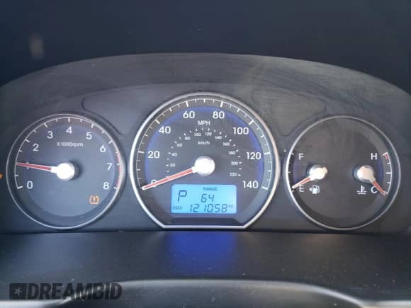 2010 Hyundai Santa Fe GLS с VIN 5NMSGDAB5AH349751, выставлен на аукционе Copart как лот 67469144 с пробегом 121 058 миль миль и Списание • Salvage title. История ставок и продаж доступна на DreamBid. Изображение 9.