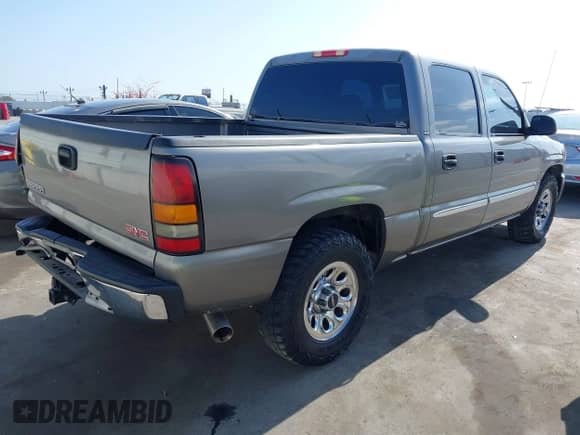 ✅ 2006 GMC Sierra 1500 SLE1 • VIN: 2GTEC13Z361277803 • Lot: 42185058. Listed on IAAI with 118,577 mi. Free auction sales archive from the USA and detailed vehicle history report at DreamBid. Image 4.