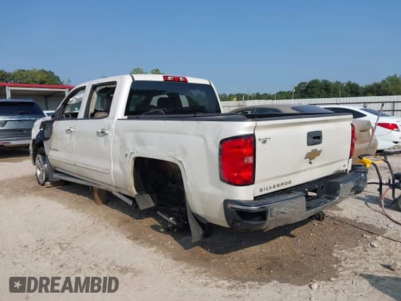✅ 2015 Chevrolet Silverado 1500 LT • VIN: 3GCPCREC4FG173750 • Лот: 43171060. Опубликован ранее на IAAI с пробегом 155 113 миль. Бесплатный доступ к архиву аукционных продаж из США и подробный отчёт об истории автомобиля на DreamBid. Изображение 3.