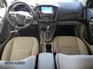 ✅ 2016 Ford Focus Electric • VIN: 1FADP3R4XGL406256 • Lot: 82641725. Wystawiony na Copart z przebiegiem 29 429 mil. Bezpłatny archiwum sprzedaży aukcyjnych z USA i szczegółowy raport historii pojazdu na DreamBid. Zdjęcie 8.