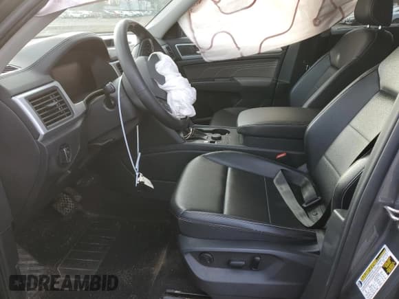 ✅ 2022 Volkswagen Atlas SE • VIN: 1V2LP2CA0NC533687 • Lot: 86780894. Wystawiony na Copart z przebiegiem 117 271 mil. Bezpłatny archiwum sprzedaży aukcyjnych z USA i szczegółowy raport historii pojazdu na DreamBid. Zdjęcie 7.