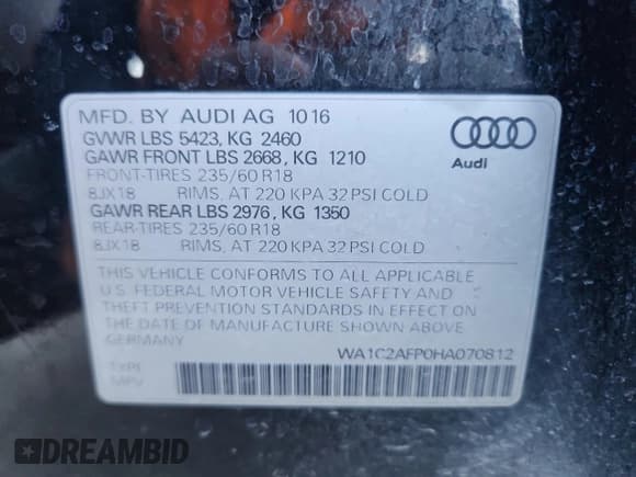 ✅ 2017 Audi Q5 Premium • VIN: WA1C2AFP0HA070812 • Lot: 82543485. Wystawiony na Copart z przebiegiem 180 530 mil. Bezpłatny archiwum sprzedaży aukcyjnych z USA i szczegółowy raport historii pojazdu na DreamBid. Zdjęcie 12.