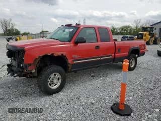 ✅ 2006 Chevrolet Silverado 2500HD LT2 • VIN: 1GCHK29D16E192426 • Лот: 55129415. Опубликован ранее на Copart с пробегом 227 328 миль. Бесплатный доступ к архиву аукционных продаж из США и подробный отчёт об истории автомобиля на DreamBid. Изображение 1.