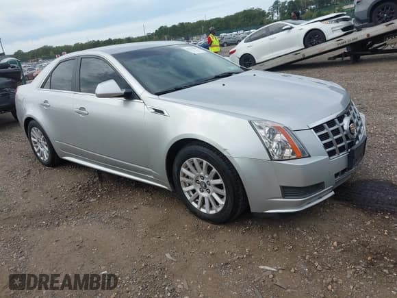 ✅ 2013 Cadillac CTS Luxury • VIN: 1G6DE5E50D0108311 • Lot: 43224189. Wystawiony na IAAI z przebiegiem 146 281 mil. Bezpłatny archiwum sprzedaży aukcyjnych z USA i szczegółowy raport historii pojazdu na DreamBid. Zdjęcie 1.