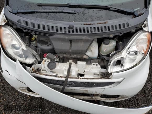 ✅ 2013 Smart fortwo Passion • VIN: WMEEK3BAXDK659870 • Lot: 86387504. Wystawiony na Copart z przebiegiem 72 638 mil. Bezpłatny archiwum sprzedaży aukcyjnych z USA i szczegółowy raport historii pojazdu na DreamBid. Zdjęcie 12.