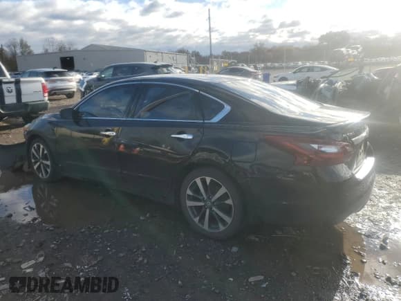 ✅ 2017 Nissan Altima SR • VIN: 1N4AL3AP3HC118634 • Lot: 90468275. Listed on Copart with 131,293 mi. Free auction sales archive from the USA and detailed vehicle history report at DreamBid. Image 2.