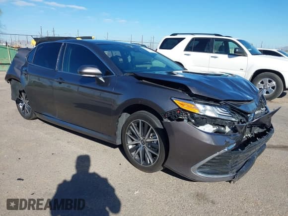 ✅ 2024 Toyota Camry Hybrid XLE • VIN: 4T1F31AK7RU626430 • Lot: 43459965. Listed on IAAI with 25,093 mi. Free auction sales archive from the USA and detailed vehicle history report at DreamBid. Image 1.