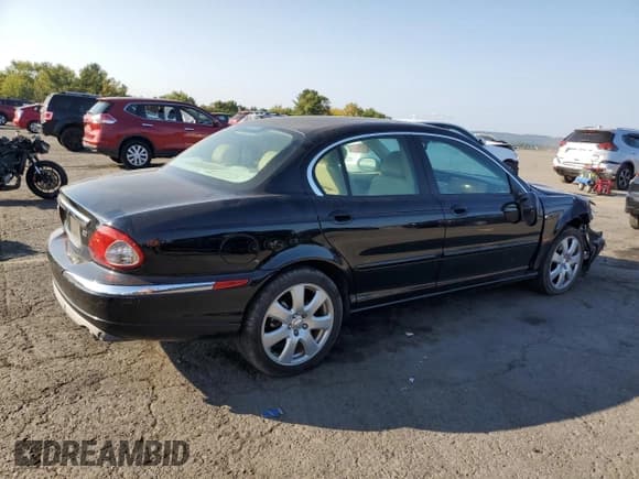 ✅ 2006 Jaguar X-Type • VIN: SAJWA51A06WE77355 • Lot: 71948794. Wystawiony na Copart z przebiegiem 109 294 mil. Bezpłatny archiwum sprzedaży aukcyjnych z USA i szczegółowy raport historii pojazdu na DreamBid. Zdjęcie 3.