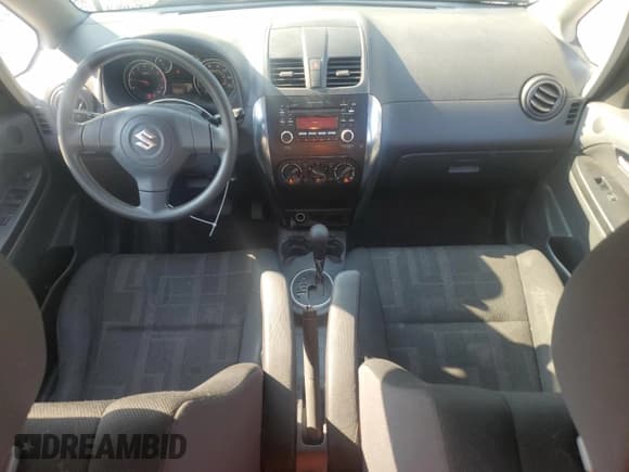 ✅ 2010 Suzuki SX4 • VIN: JS2YB5A35A6310149 • Lot: 66065105. Listed on Copart with 99,656 mi. Free auction sales archive from the USA and detailed vehicle history report at DreamBid. Image 8.