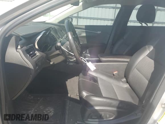 ✅ 2017 Chevrolet Impala LT • VIN: 2G1105SA4H9162778 • Лот: 76356184. Опубликован ранее на Copart с пробегом 205 119 миль. Бесплатный доступ к архиву аукционных продаж из США и подробный отчёт об истории автомобиля на DreamBid. Изображение 7.