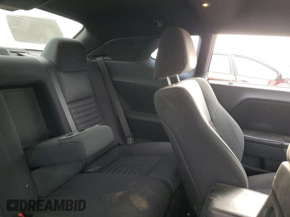 ✅ 2014 Dodge Challenger SXT • VIN: 2C3CDYAG1EH152890 • Lot: 82688384. Wystawiony na Copart z przebiegiem 100 845 mil. Bezpłatny archiwum sprzedaży aukcyjnych z USA i szczegółowy raport historii pojazdu na DreamBid. Zdjęcie 10.