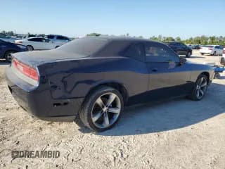 ✅ 2014 Dodge Challenger SXT • VIN: 2C3CDYAG5EH298810 • Lot: 73379754. Wystawiony na Copart z przebiegiem Nie podano. Bezpłatny archiwum sprzedaży aukcyjnych z USA i szczegółowy raport historii pojazdu na DreamBid. Zdjęcie 3.