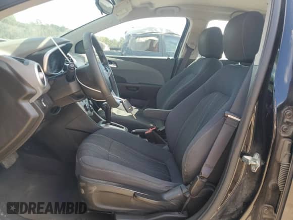 2017 Chevrolet Sonic LT с VIN 1G1JD5SH2H4125295, выставлен на аукционе Copart как лот 81682455 с пробегом 67 124 миль миль и Списание • Salvage title. История ставок и продаж доступна на DreamBid. Изображение 7.