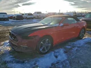 ✅ 2015 Ford Mustang V6 • VIN: 1FATP8EM3F5393125 • Lot: 92420415. Wystawiony na Copart z przebiegiem 50 525 mil. Bezpłatny archiwum sprzedaży aukcyjnych z USA i szczegółowy raport historii pojazdu na DreamBid. Zdjęcie 1.