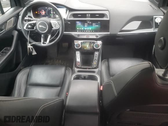 ✅ 2020 Jaguar I-Pace SE • VIN: SADHC2S13L1F85464 • Lot: 81758543. Wystawiony na Copart z przebiegiem 32 784 mil. Bezpłatny archiwum sprzedaży aukcyjnych z USA i szczegółowy raport historii pojazdu na DreamBid. Zdjęcie 8.