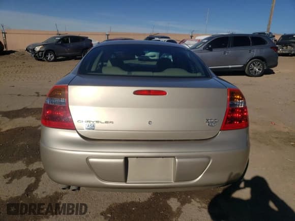 ✅ 2004 Chrysler 300M M • VIN: 2C3HE66GX4H619125 • Лот: 78526454. Опубликован ранее на Copart с пробегом 131 463 миль. Бесплатный доступ к архиву аукционных продаж из США и подробный отчёт об истории автомобиля на DreamBid. Изображение 6.
