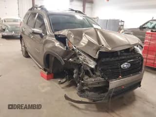 ✅ 2022 Subaru Ascent Touring • VIN: 4S4WMARD8N3437773 • Lot: 43342705. Wystawiony na IAAI z przebiegiem 28 423 mil. Bezpłatny archiwum sprzedaży aukcyjnych z USA i szczegółowy raport historii pojazdu na DreamBid. Zdjęcie 1.
