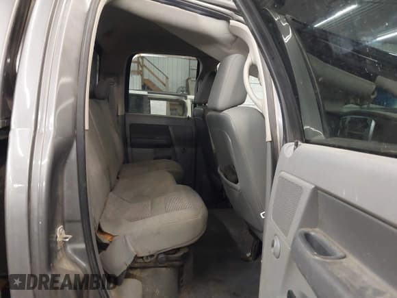 ✅ 2008 Dodge 1500 ST • VIN: 1D7HU18N98S630327 • Лот: 40846168. Опубликован ранее на IAAI с пробегом 234 540 миль. Бесплатный доступ к архиву аукционных продаж из США и подробный отчёт об истории автомобиля на DreamBid. Изображение 8.