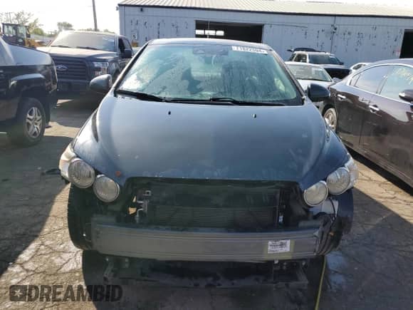 2014 Chevrolet Sonic LT с VIN 1G1JC5SH4E4106147, выставлен на аукционе Copart как лот 71822594 с пробегом 167 145 миль миль и Списание • Salvage title. История ставок и продаж доступна на DreamBid. Изображение 5.