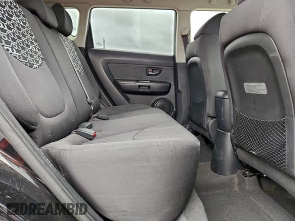 ✅ 2011 Kia Soul + • VIN: KNDJT2A22B7311723 • Лот: 94726395. Опубликован ранее на Copart с пробегом 186 835 миль. Бесплатный доступ к архиву аукционных продаж из США и подробный отчёт об истории автомобиля на DreamBid. Изображение 10.