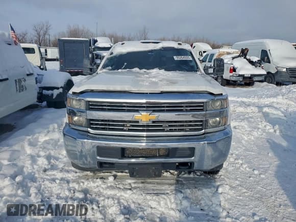 ✅ 2015 Chevrolet Silverado 1500 • VIN: 1GB5CYC83FZ122101 • Лот: 95264555. Опубликован ранее на Copart с пробегом Не указан. Бесплатный доступ к архиву аукционных продаж из США и подробный отчёт об истории автомобиля на DreamBid. Изображение 5.