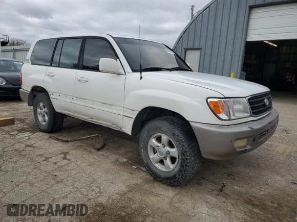 ✅ 1999 Toyota Land Cruiser • VIN: JT3HT05JXX0049250 • Lot: 80630194. Listed on Copart with 348,940 mi. Free auction sales archive from the USA and detailed vehicle history report at DreamBid. Image 4.