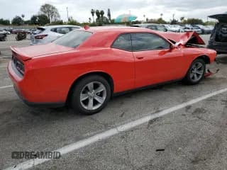 ✅ 2019 Dodge Challenger SXT • VIN: 2C3CDZAG6KH752127 • Lot: 47916013. Wystawiony na Copart z przebiegiem Nie podano. Bezpłatny archiwum sprzedaży aukcyjnych z USA i szczegółowy raport historii pojazdu na DreamBid. Zdjęcie 3.
