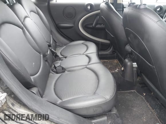 ✅ 2012 MINI Countryman • VIN: WMWZB3C53CWM06881 • Lot: 43573538. Wystawiony na IAAI z przebiegiem 149 717 mil. Bezpłatny archiwum sprzedaży aukcyjnych z USA i szczegółowy raport historii pojazdu na DreamBid. Zdjęcie 8.