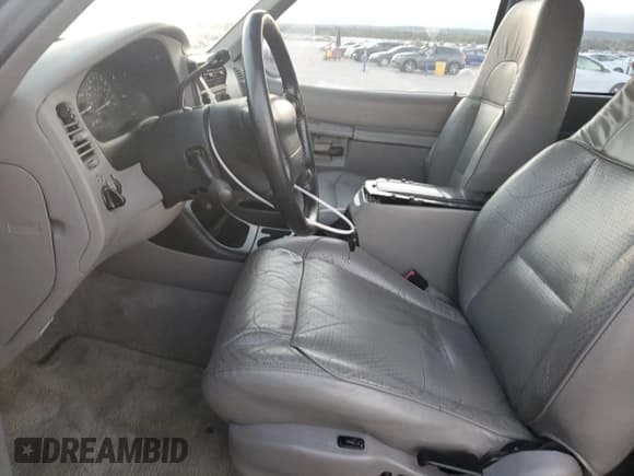 ✅ 1998 Ford Explorer Sport • VIN: 1FMYU24E3WUD25229 • Лот: 71305914. Опубликован ранее на Copart с пробегом 129 719 миль. Бесплатный доступ к архиву аукционных продаж из США и подробный отчёт об истории автомобиля на DreamBid. Изображение 7.