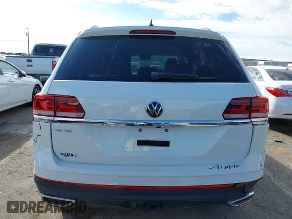 ✅ 2022 Volkswagen Atlas SE • VIN: 1V2WR2CA4NC557725 • Lot: 43472311. Wystawiony na IAAI z przebiegiem 23 725 mil. Bezpłatny archiwum sprzedaży aukcyjnych z USA i szczegółowy raport historii pojazdu na DreamBid. Zdjęcie 16.