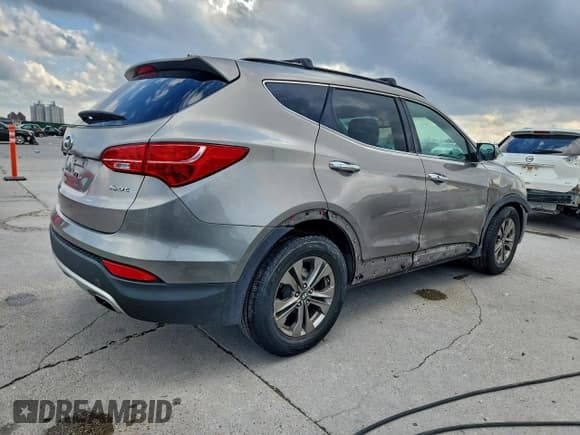 ✅ 2014 Hyundai Santa Fe • VIN: 5XYZU3LB0EG201313 • Лот: 93706835. Опубликован ранее на Copart с пробегом 91 738 миль. Бесплатный доступ к архиву аукционных продаж из США и подробный отчёт об истории автомобиля на DreamBid. Изображение 3.