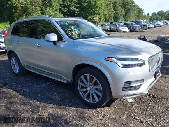 ✅ 2018 Volvo XC90 Inscription • VIN: YV4A22PL4J1386540 • Lot: 43148246. Listed on IAAI with 116,301 mi. Free auction sales archive from the USA and detailed vehicle history report at DreamBid. Image 1.