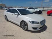 ✅ 2018 Lincoln MKZ Reserve • VIN: 3LN6L5E99JR608070 • Lot: 42569863. Wystawiony na IAAI z przebiegiem 78 173 mil. Bezpłatny archiwum sprzedaży aukcyjnych z USA i szczegółowy raport historii pojazdu na DreamBid. Zdjęcie 1.