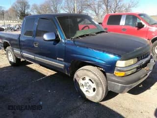 ✅ 1999 Chevrolet Silverado 1500 • VIN: 1GCEK19V2XE199361 • Лот: 40913033. Опубликован ранее на IAAI с пробегом 230 710 миль. Бесплатный доступ к архиву аукционных продаж из США и подробный отчёт об истории автомобиля на DreamBid. Изображение 1.