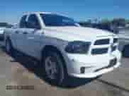 2018 Ram 1500 Tradesman z VIN 1C6RR6FT8JS149433, wystawiony jako IAAI lot #42332005 z przebiegiem 68 531 mil mil oraz . Historia ofert i sprzedaży dostępna na DreamBid. Obrazek 1.