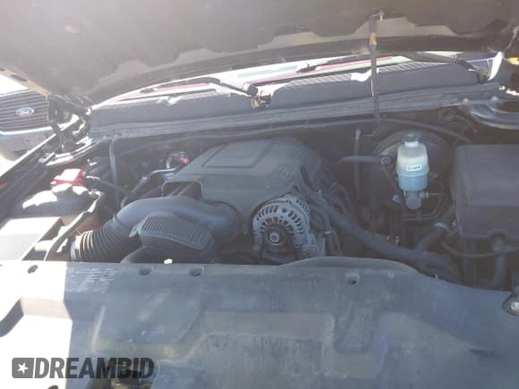 ✅ 2013 Chevrolet Silverado 1500 LS • VIN: 1GCRKREA3DZ142805 • Lot: 43414915. Wystawiony na IAAI z przebiegiem 130 868 mil. Bezpłatny archiwum sprzedaży aukcyjnych z USA i szczegółowy raport historii pojazdu na DreamBid. Zdjęcie 10.