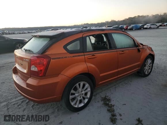 ✅ 2011 Dodge Caliber Heat • VIN: 1B3CB5HA2BD294788 • Лот: 76325214. Опубликован ранее на Copart с пробегом 107 967 миль. Бесплатный доступ к архиву аукционных продаж из США и подробный отчёт об истории автомобиля на DreamBid. Изображение 3.