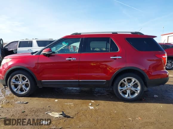 ✅ 2015 Ford Explorer Limited • VIN: 1FM5K8F82FGA72695 • Lot: 41119191. Wystawiony na IAAI z przebiegiem 95 510 mil. Bezpłatny archiwum sprzedaży aukcyjnych z USA i szczegółowy raport historii pojazdu na DreamBid. Zdjęcie 14.