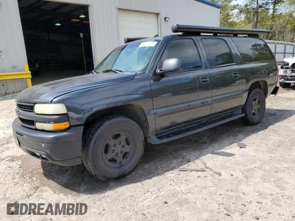 ✅ 2003 Chevrolet Suburban LT • VIN: 3GNEC16ZX3G256162 • Лот: 51481605. Опубликован ранее на Copart с пробегом 356 117 миль. Бесплатный доступ к архиву аукционных продаж из США и подробный отчёт об истории автомобиля на DreamBid. Изображение 1.