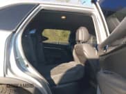 ✅ 2011 Kia Sorento EX • VIN: 5XYKUCA17BG011080 • Lot: 43641383. Listed on IAAI with 262,349 mi. Free auction sales archive from the USA and detailed vehicle history report at DreamBid. Image 8.