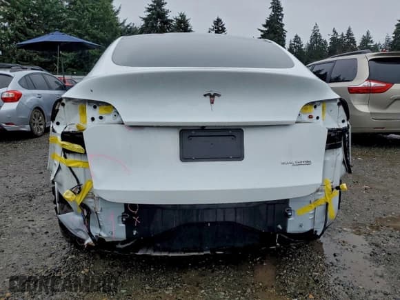 ✅ 2021 Tesla Model Y Long Range • VIN: 5YJYGDEE2MF210214 • Лот: 96126545. Опубликован ранее на Copart с пробегом 40 201 миль. Бесплатный доступ к архиву аукционных продаж из США и подробный отчёт об истории автомобиля на DreamBid. Изображение 6.