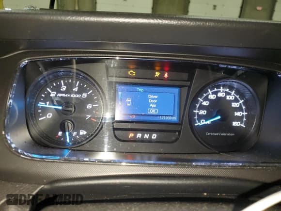 ✅ 2017 Ford Police Interceptor • VIN: 1FAHP2MK3HG120194 • Lot: 87308985. Wystawiony na Copart z przebiegiem 121 939 mil. Bezpłatny archiwum sprzedaży aukcyjnych z USA i szczegółowy raport historii pojazdu na DreamBid. Zdjęcie 9.