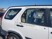 ✅ 2006 Honda CR-V LX • VIN: JHLRD68556C002481 • Lot: 43792620. Wystawiony na IAAI z przebiegiem 158 282 mil. Bezpłatny archiwum sprzedaży aukcyjnych z USA i szczegółowy raport historii pojazdu na DreamBid. Zdjęcie 12.