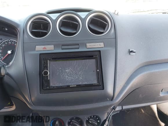 ✅ 2012 Ford Transit Connect XL • VIN: NM0LS7AN0CT119029 • Lot: 43253472. Wystawiony na IAAI z przebiegiem 209 243 mil. Bezpłatny archiwum sprzedaży aukcyjnych z USA i szczegółowy raport historii pojazdu na DreamBid. Zdjęcie 13.