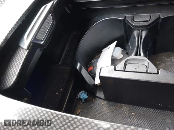 ✅ 2022 Mercedes-Benz C 300 • VIN: W1KAF4HBXNR048338 • Lot: 43440621. Wystawiony na IAAI z przebiegiem 109 065 mil. Bezpłatny archiwum sprzedaży aukcyjnych z USA i szczegółowy raport historii pojazdu na DreamBid. Zdjęcie 11.