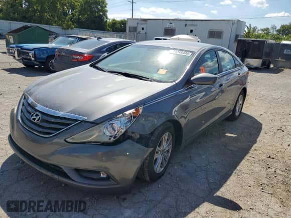 2013 Hyundai Sonata GLS z VIN 5NPEB4AC4DH758609, wystawiony jako Copart lot #71248485 z przebiegiem Nie podano mil oraz Szkoda całkowita • Salvage title. Historia ofert i sprzedaży dostępna na DreamBid. Obrazek 1.