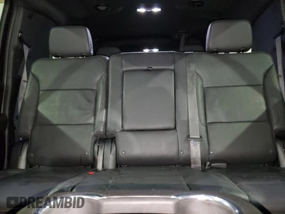 ✅ 2023 Chevrolet Suburban LT • VIN: 1GNSKCKD3PR412947 • Lot: 80962244. Wystawiony na Copart z przebiegiem 67 595 mil. Bezpłatny archiwum sprzedaży aukcyjnych z USA i szczegółowy raport historii pojazdu na DreamBid. Zdjęcie 10.